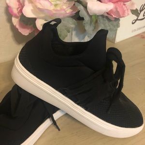 Lancer Lace-Up Sneakers